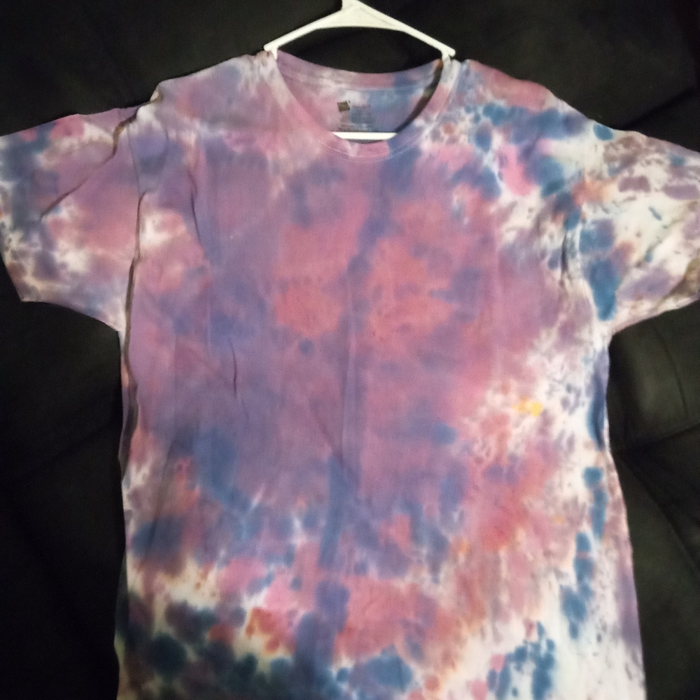 Hanes Comfort soft Tye Dye 100% Cotton Purple T Shirt. Size Large....